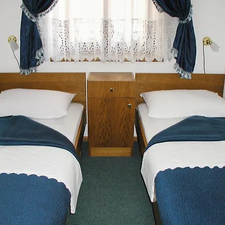 8628b Apartment *